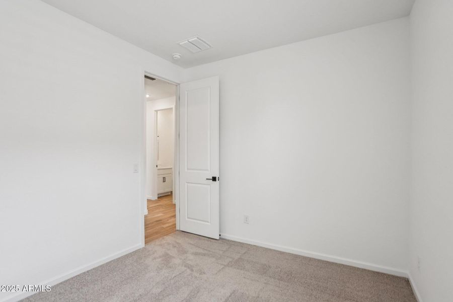 21-web-or-mls-La Senda Dr W-S2008-021