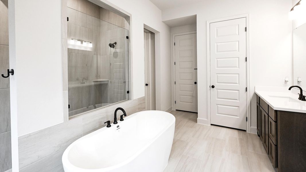 Furnished interior view inside a new home in Juniper Springs, Lockhart (Image 6).