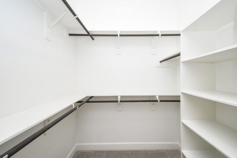 Second primary walk-in has built-ins