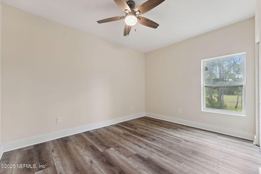 Spacious, unfurnished interior of a new home in , Jacksonville (Image 27).