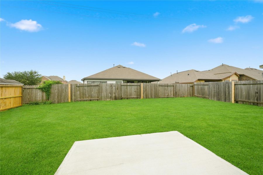 Exterior details and patio area of a home in Hunters Creek, Baytown (Image 3). Exterior details and patio area of a home in Hunters Creek, Baytown (Image 3).
