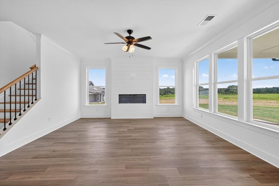 Spacious, unfurnished interior of a new home in Magnolia Ridge, Monroe (Image 27).