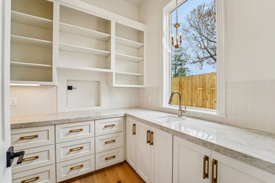 Furnished interior view inside a new home in , Houston (Image 8).