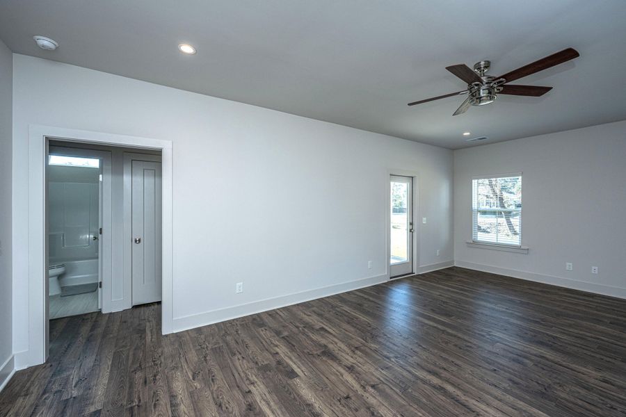 Spacious, unfurnished interior of a new home in , North Charleston (Image 32). Spacious, unfurnished interior of a new home in , North Charleston (Image 32).