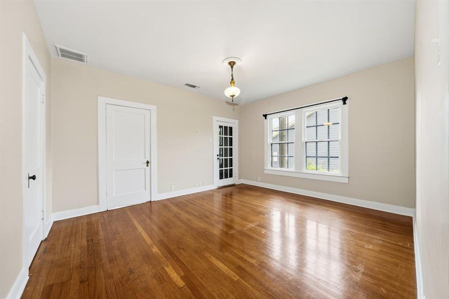 Spacious, unfurnished interior of a new home in , Hillsboro (Image 14).