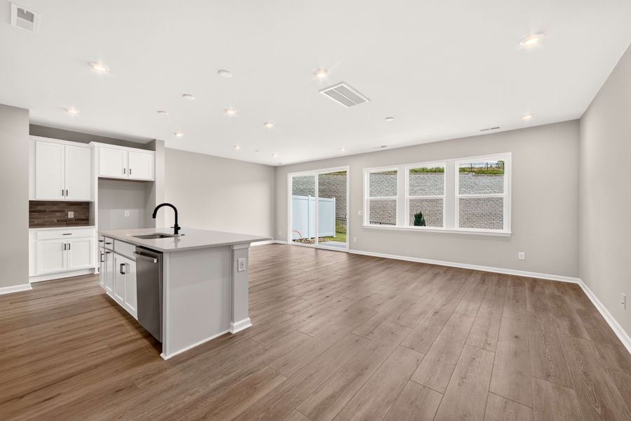 Spacious, unfurnished interior of a new home in Millstone, Cramerton (Image 13). Spacious, unfurnished interior of a new home in Millstone, Cramerton (Image 13).