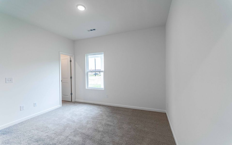 Spacious, unfurnished interior of a new home in Stonehenge, Manchester (Image 9).