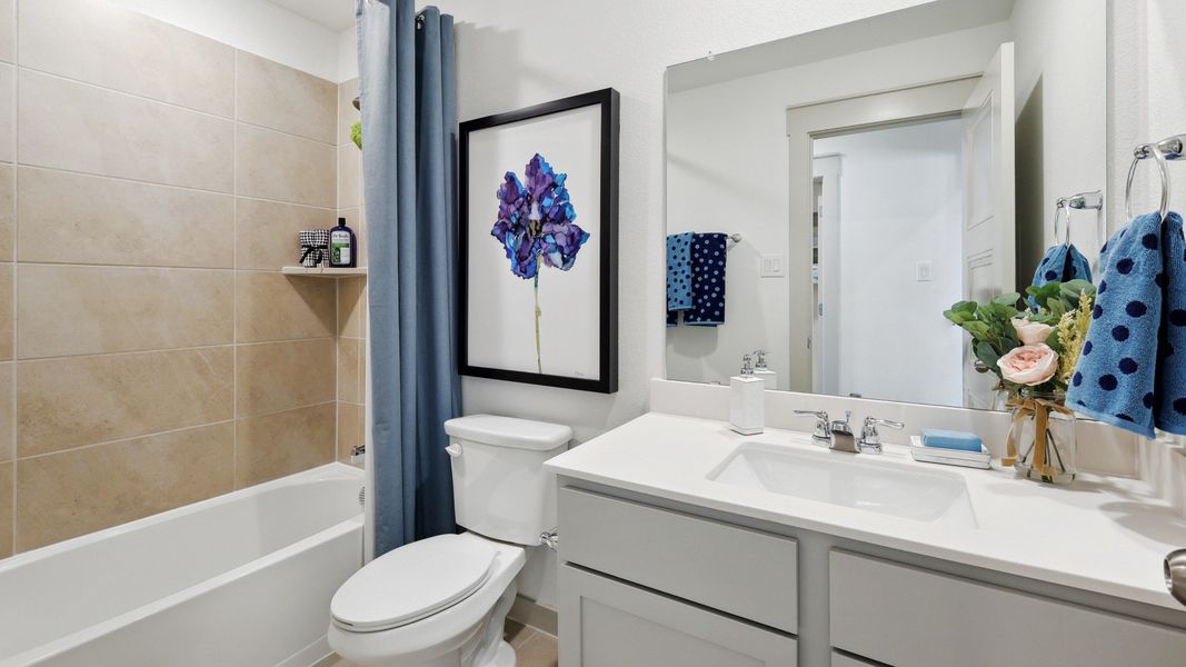 Representative furnished interior of a home built from the Kimbell by DRB Homes in Morningside, Josephine (Image 13).