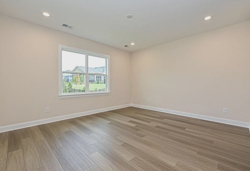 Primary Bed - 16 of 27 Primary Bed - 16 of 27