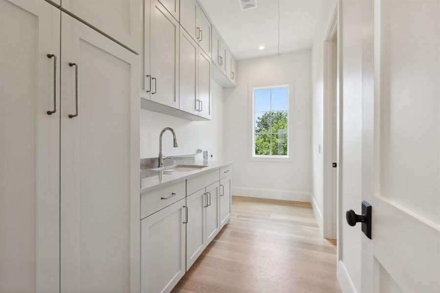 Furnished interior view inside a new home in , Dallas (Image 11). Furnished interior view inside a new home in , Dallas (Image 11).