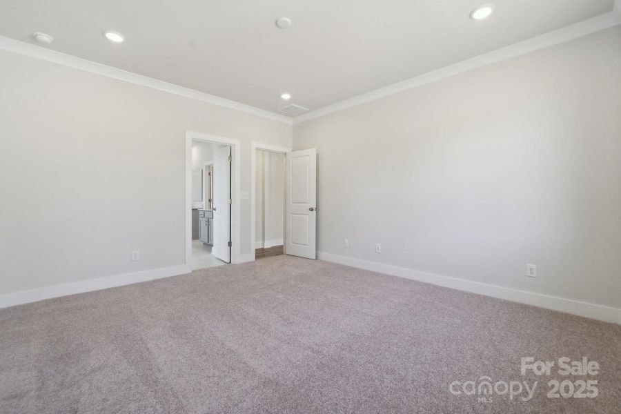 Spacious, unfurnished interior of a new home in Cannon Manor, Kannapolis (Image 11).