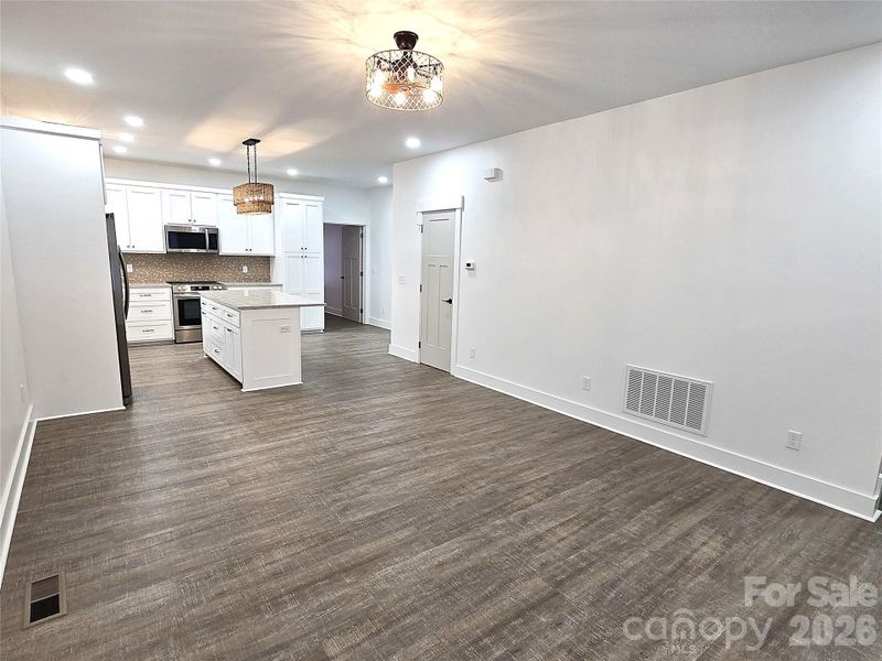 Spacious, unfurnished interior of a new home in , Hickory (Image 18).