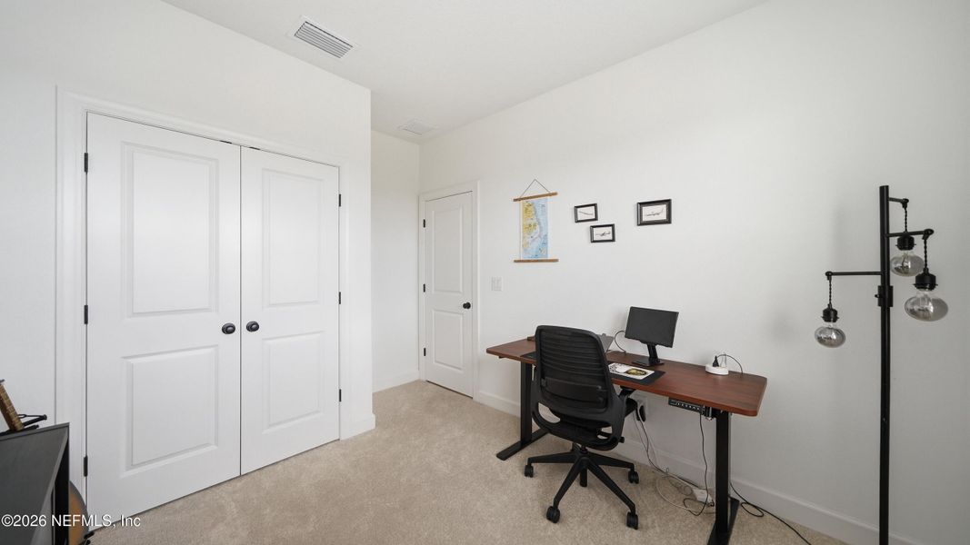 Furnished interior view inside a new home in Seven Pines 40' Front Entry, Jacksonville (Image 58).
