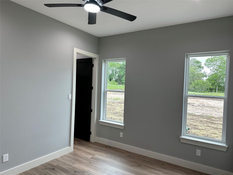 Additional bedroom