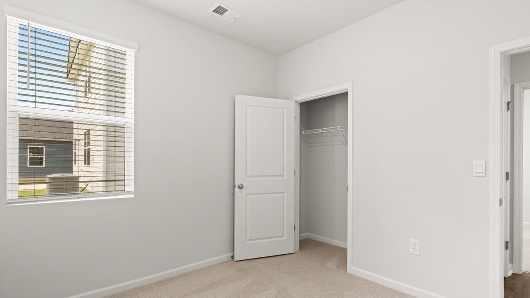 Spacious, unfurnished interior of a new home in Captain's Corner, Grovetown (Image 21).