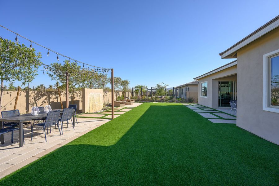 Representative exterior details of a home built from the Cholla Plan 5541 by Tri Pointe Homes in Whispering Hills, Laveen (Image 4).