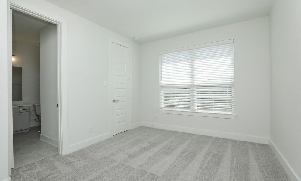 Spacious, unfurnished interior of a new home in Independence Heights, Houston (Image 55). Spacious, unfurnished interior of a new home in Independence Heights, Houston (Image 55).
