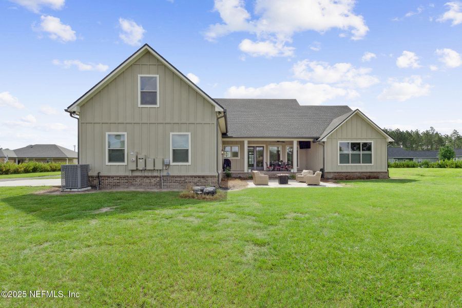 Exterior details and patio area of a home in , Hilliard (Image 22).