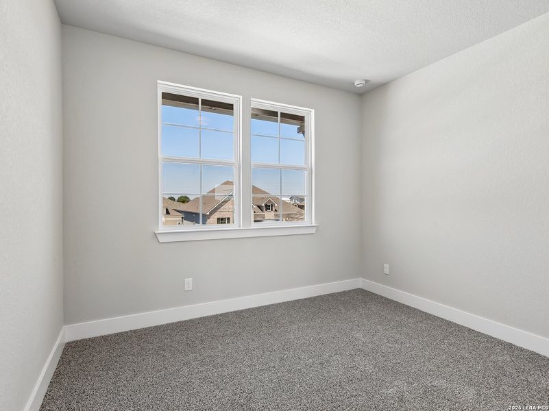 Spacious, unfurnished interior of a new home in Weltner Farms 60’s, New Braunfels (Image 28).
