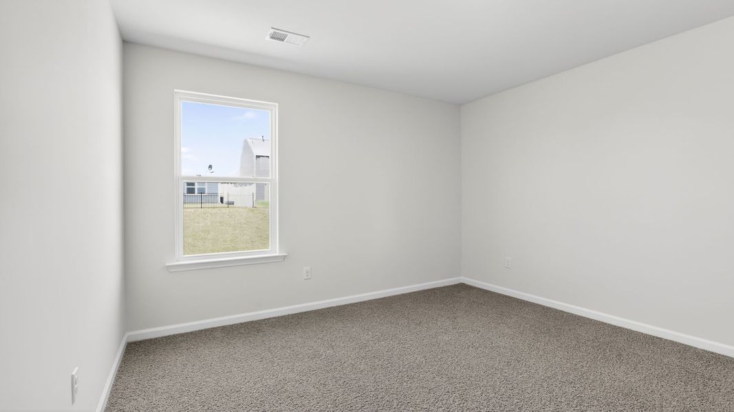 Spacious, unfurnished interior of a new home in Hunters Ridge, Woodruff (Image 24).