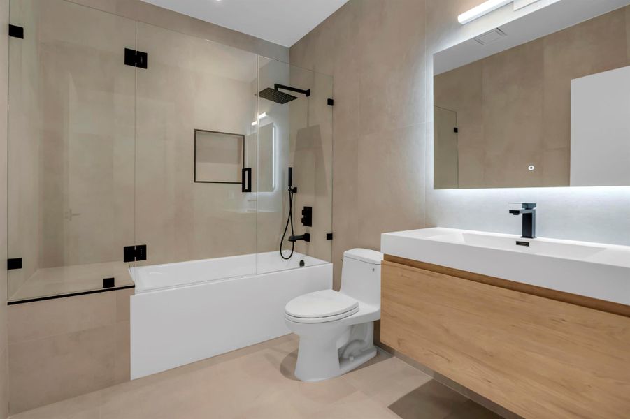 Furnished interior view inside a new home in , Jupiter (Image 5).