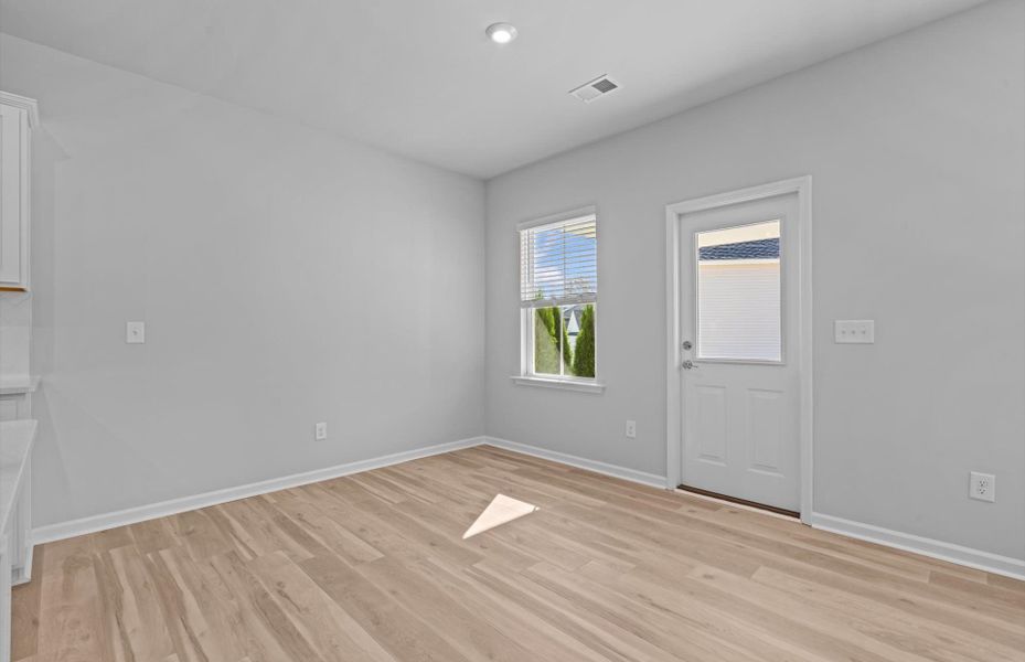 Spacious, unfurnished interior of a new home in Indigo Park, Easley (Image 29).