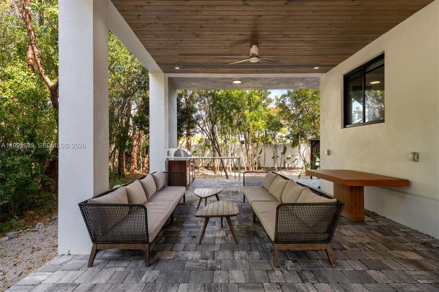 Exterior details and patio area of a home in , Key Largo (Image 33).