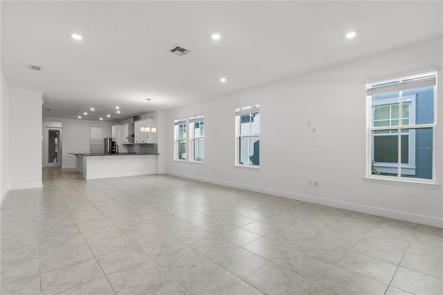 Spacious, unfurnished interior of a new home in Summerdale Park at Lake Nona, Orlando (Image 12).