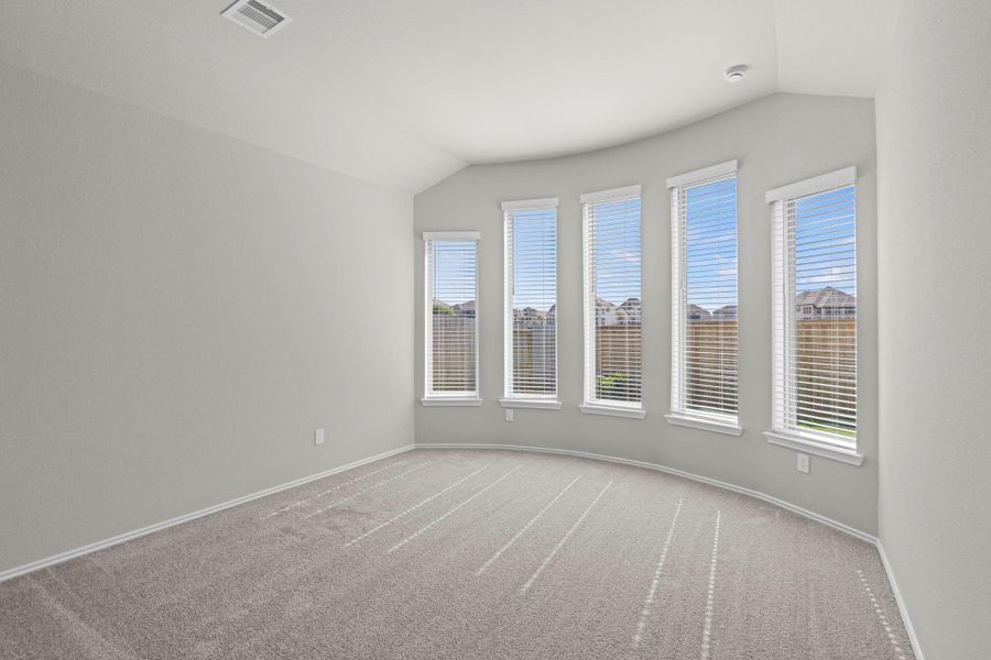 Spacious, unfurnished interior of a new home in Candela, Richmond (Image 28).