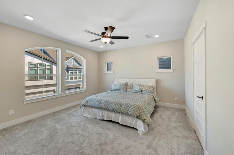 Furnished interior view inside a new home in Retreat at Oak Park, Houston (Image 10).