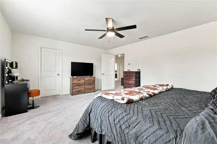 Furnished interior view inside a new home in Casteel, Bethlehem (Image 16).