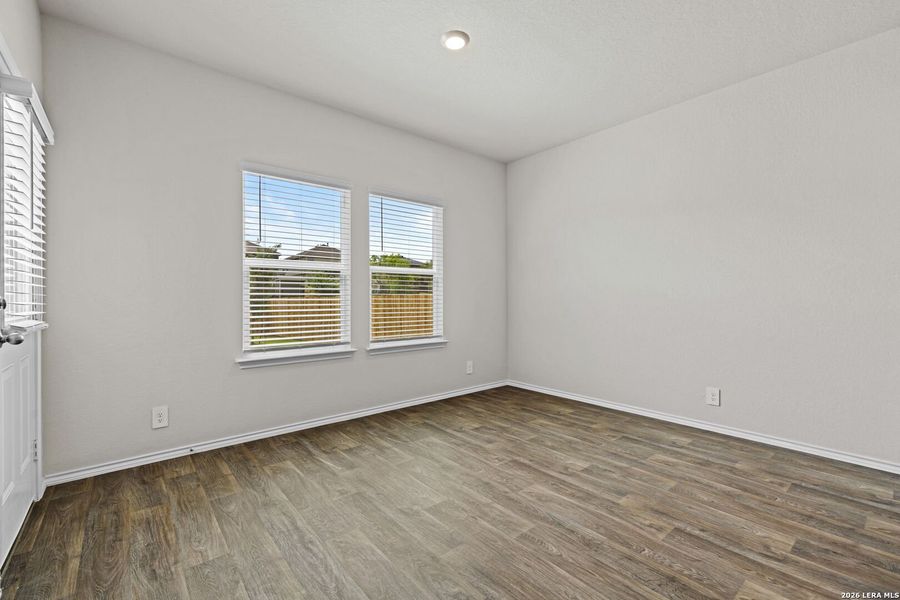 Spacious, unfurnished interior of a new home in Redbird Ranch, San Antonio (Image 16). Spacious, unfurnished interior of a new home in Redbird Ranch, San Antonio (Image 16).
