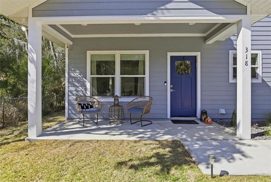 Exterior details and patio area of a home in , Gainesville (Image 24).
