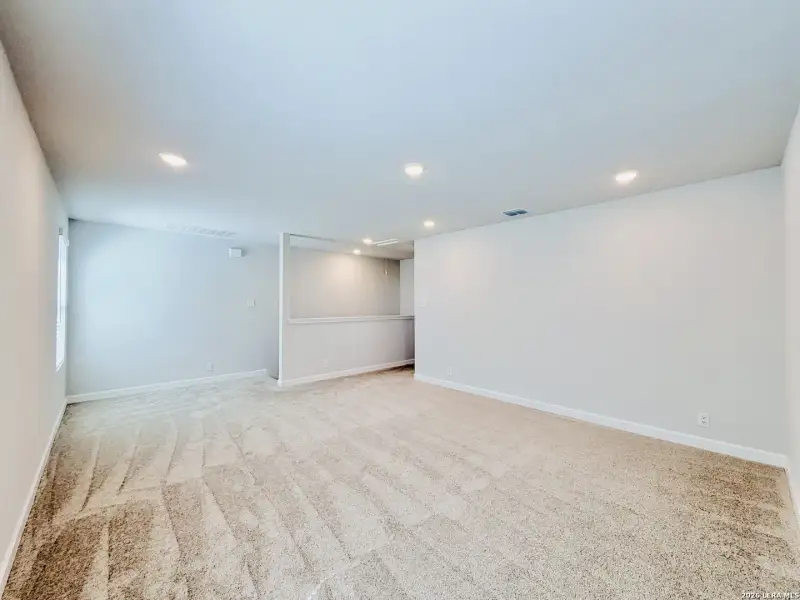 Spacious, unfurnished interior of a new home in , Live Oak (Image 44).