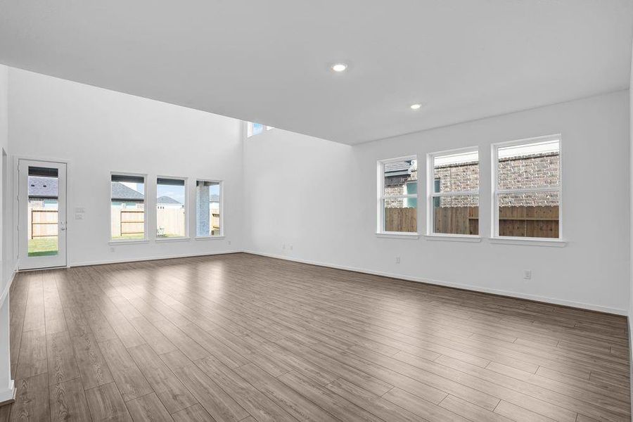 9622 Starry Eyes Lane ~ Ready Now