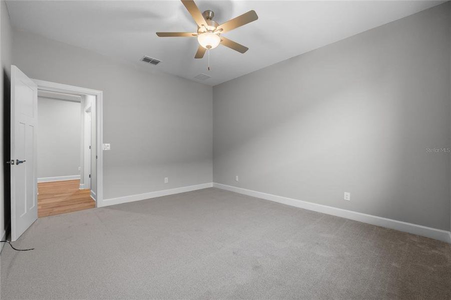 Spacious, unfurnished interior of a new home in , Mulberry (Image 37).