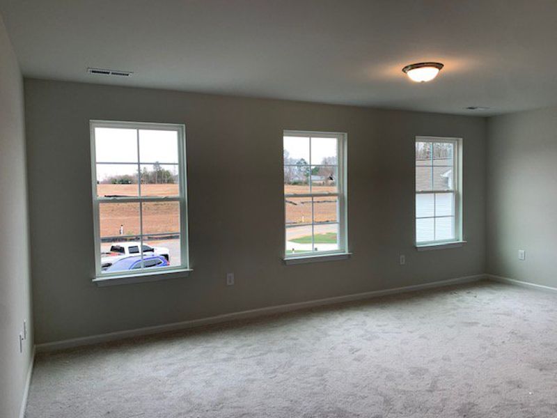 Spacious, unfurnished interior of a new home in Avondale, Greensboro (Image 16). Spacious, unfurnished interior of a new home in Avondale, Greensboro (Image 16).