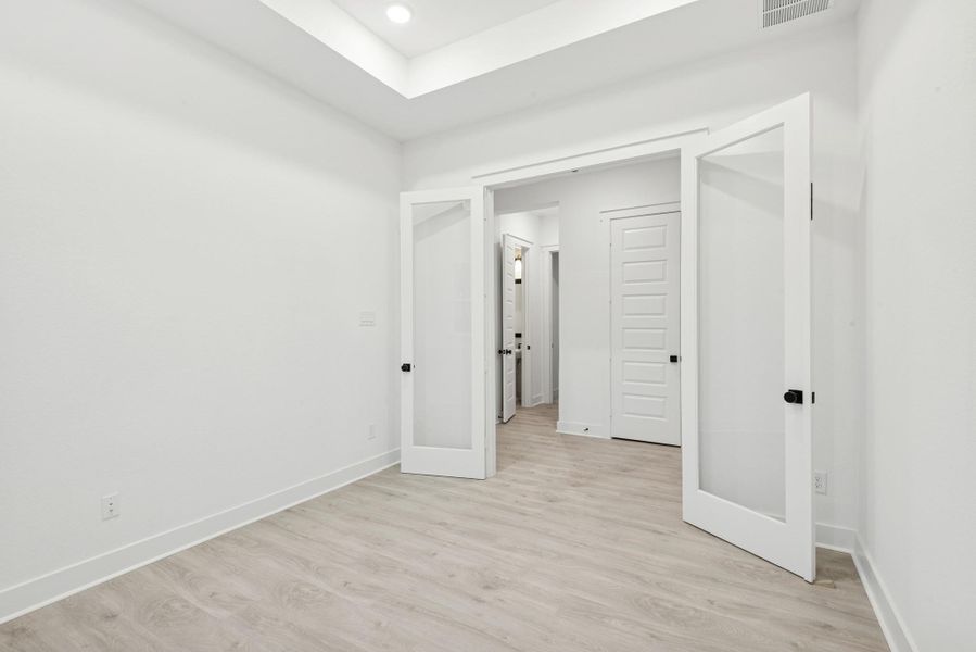 Spacious, unfurnished interior of a new home in ARTAVIA 50' Homesites, Conroe (Image 17).