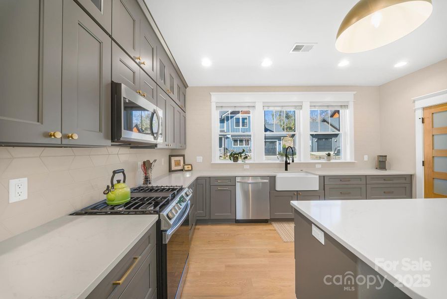 Furnished interior view inside a new home in , Asheville (Image 33). Furnished interior view inside a new home in , Asheville (Image 33).