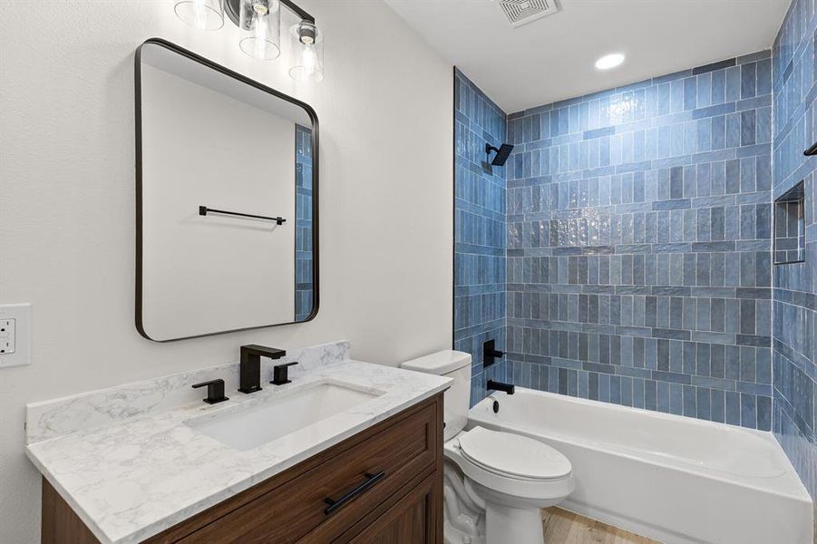 Furnished interior view inside a new home in , Robinson (Image 19).