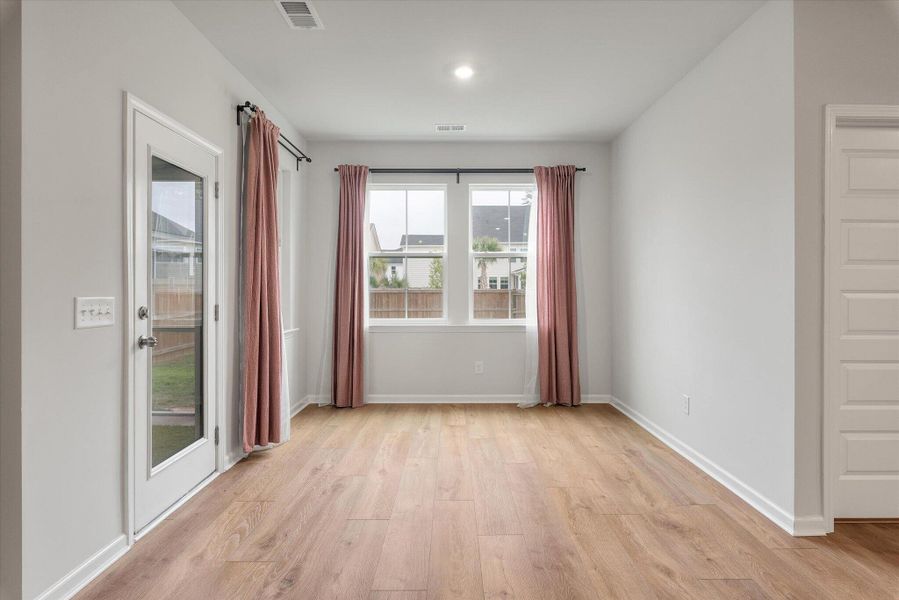 Spacious, unfurnished interior of a new home in Sweetgrass at Summers Corner, Summerville (Image 45).