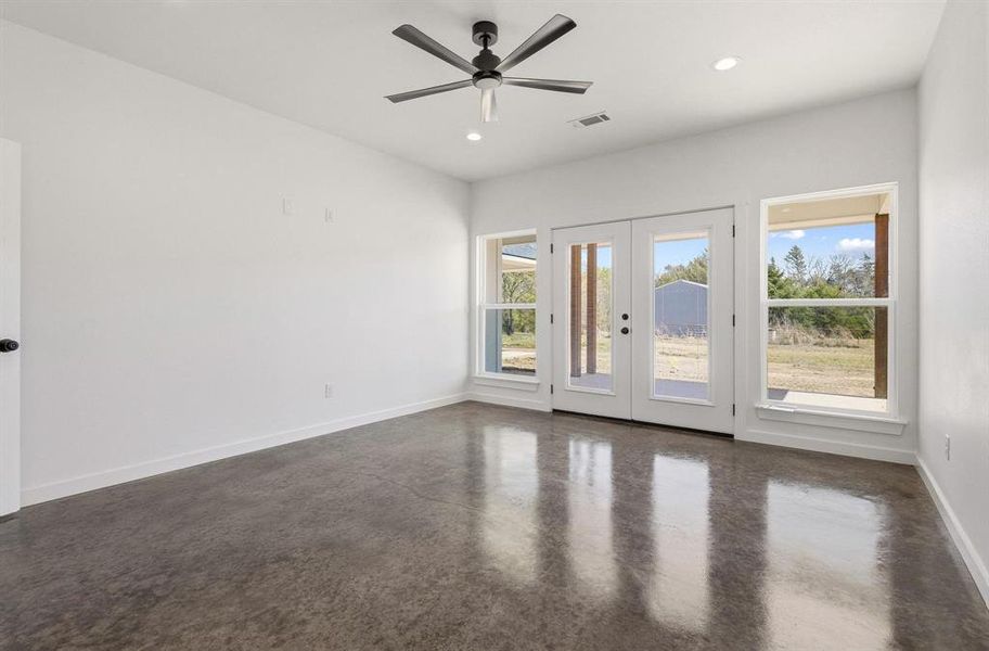 Spacious, unfurnished interior of a new home in , Windom (Image 22).