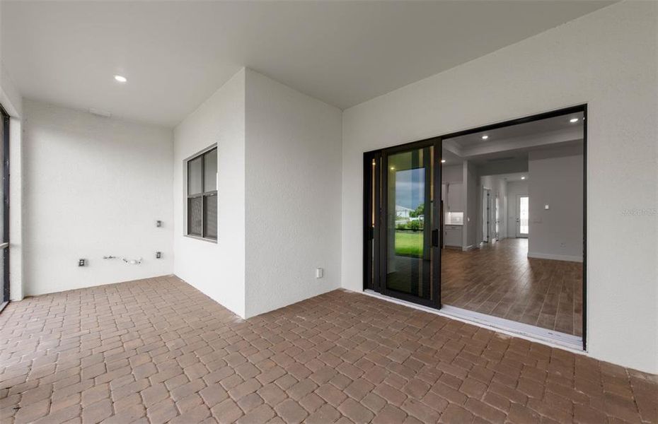 Spacious, unfurnished interior of a new home in Del Webb Catalina, Lakewood Ranch (Image 28). Spacious, unfurnished interior of a new home in Del Webb Catalina, Lakewood Ranch (Image 28).
