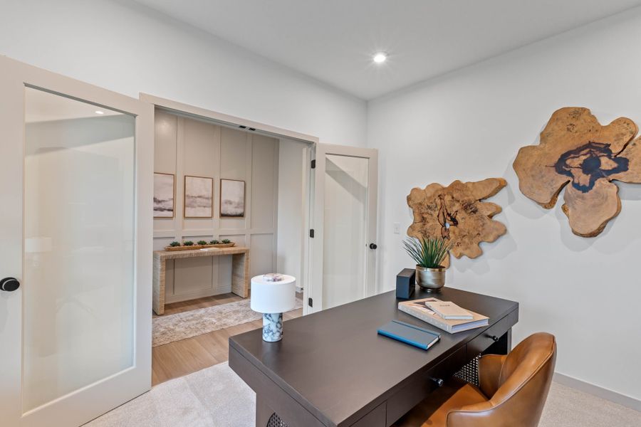 Representative furnished interior of a home built from the Fairfax by Fischer Homes in Bridle Run, Louisville (Image 4).