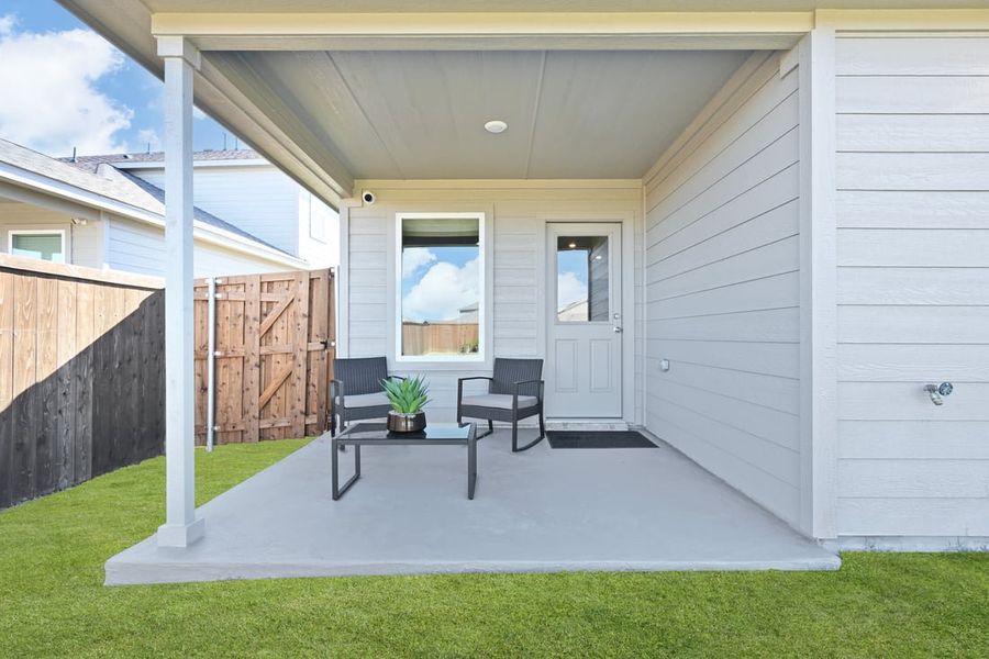 Representative exterior details of a home built from the Kyle by Taylor Morrison in River Ridge, Crandall (Image 3).