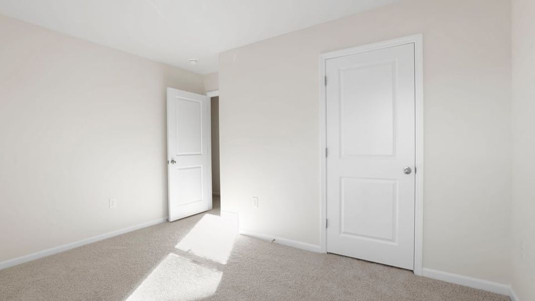 Spacious, unfurnished interior of a new home in Woodglen, Piedmont (Image 28). Spacious, unfurnished interior of a new home in Woodglen, Piedmont (Image 28).