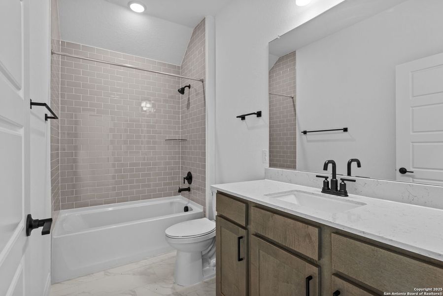 Furnished interior view inside a new home in Davis Ranch, San Antonio (Image 5).