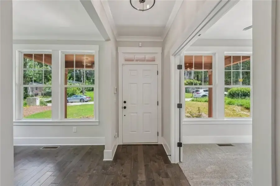 Spacious, unfurnished interior of a new home in , Atlanta (Image 20). Spacious, unfurnished interior of a new home in , Atlanta (Image 20).