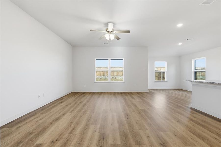 Spacious, unfurnished interior of a new home in Patriot Estates, Venus (Image 16).