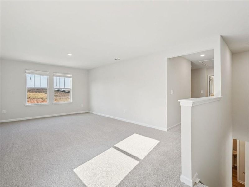 Spacious, unfurnished interior of a new home in Creekside at Oxford Park, Fairburn (Image 16). Spacious, unfurnished interior of a new home in Creekside at Oxford Park, Fairburn (Image 16).
